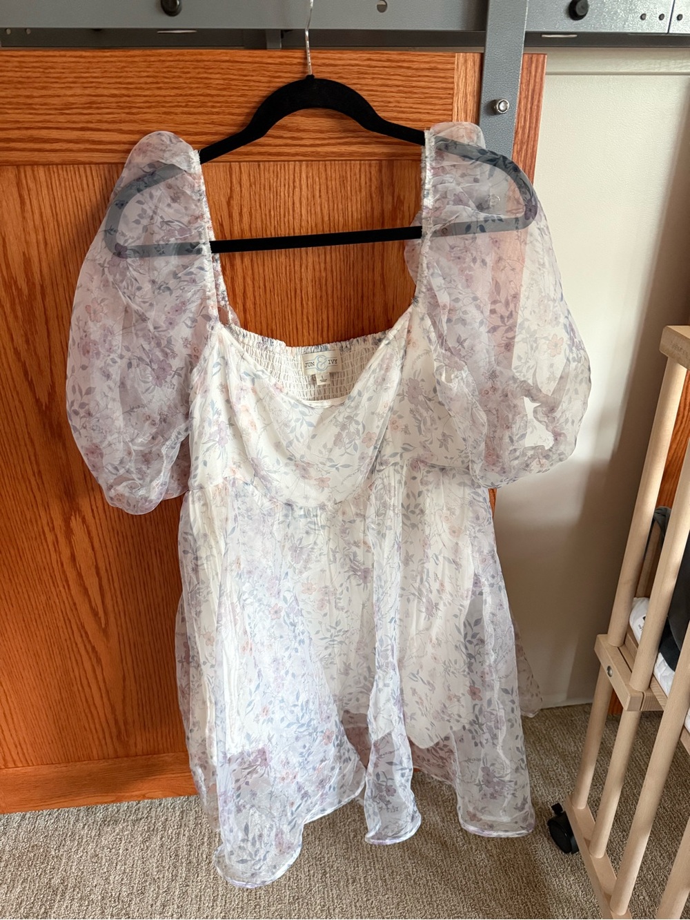 Women’s Puff Sleeve Floral Organza Dress - White with Lavender Print